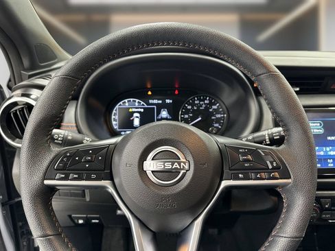 Used 2024 Nissan Kicks SR w/ SR Premium Package FWD image 22