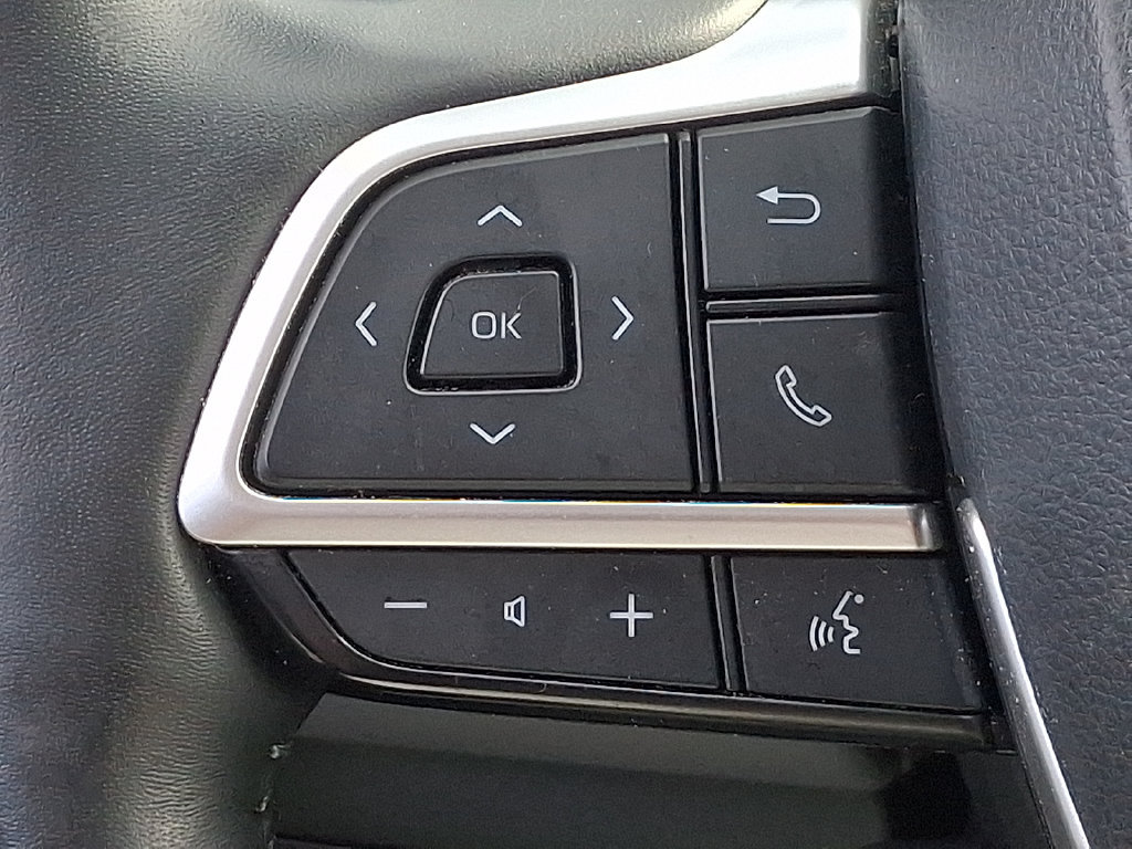 Certified 2022 Toyota Highlander Limited AWD/4WD image 22