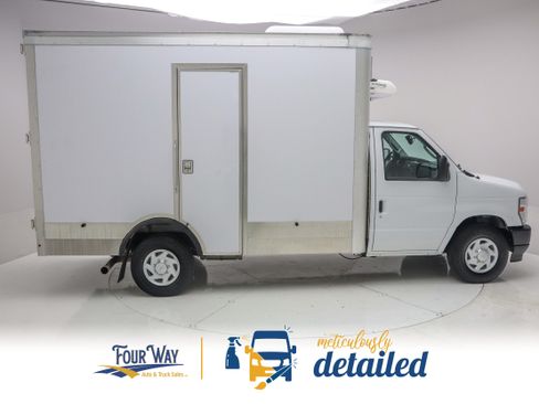 Used 2024 Ford E-350 and Econoline 350 Super Duty w/ Power Windows & Locks Group RWD image 2