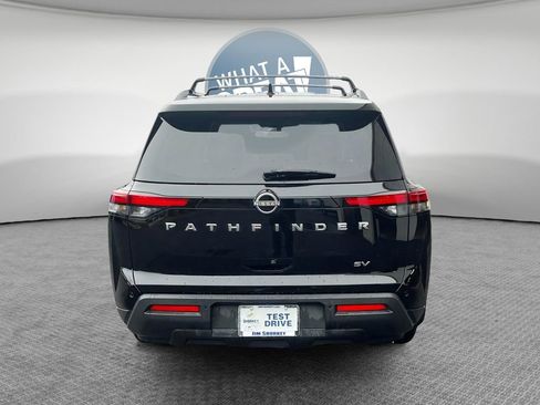 Used 2024 Nissan Pathfinder SV image 6