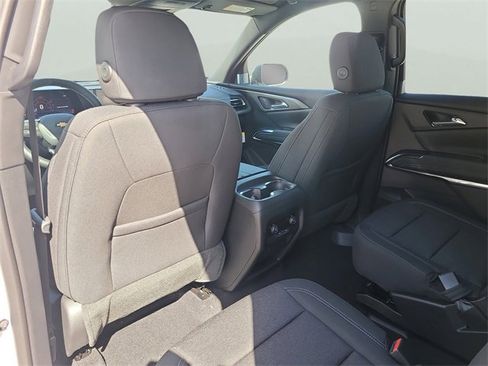 New 2026 Chevrolet Traverse LT image 16
