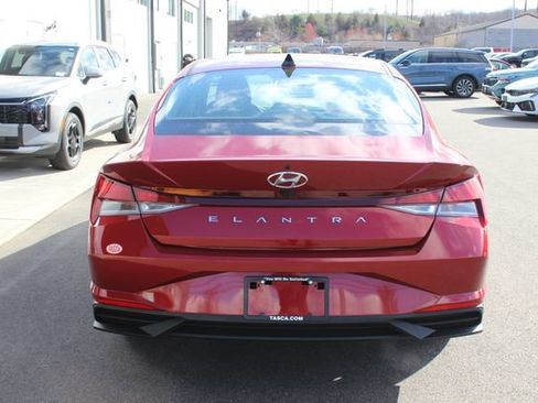 Used 2023 Hyundai Elantra SEL FWD image 25