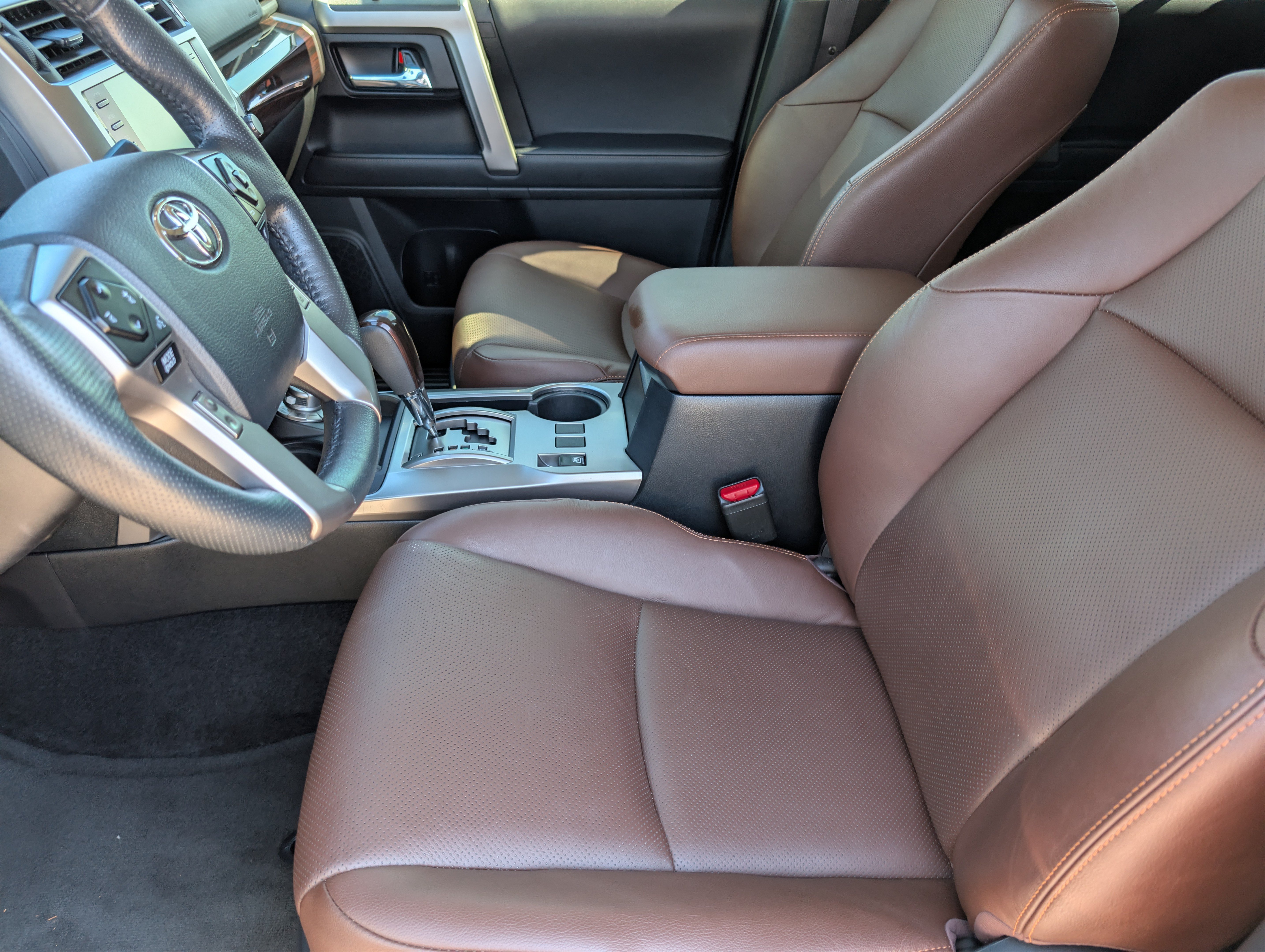 Used 2023 Toyota 4Runner Limited AWD/4WD image 30