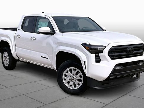 New 2026 Toyota Tacoma SR5 AWD/4WD image 2