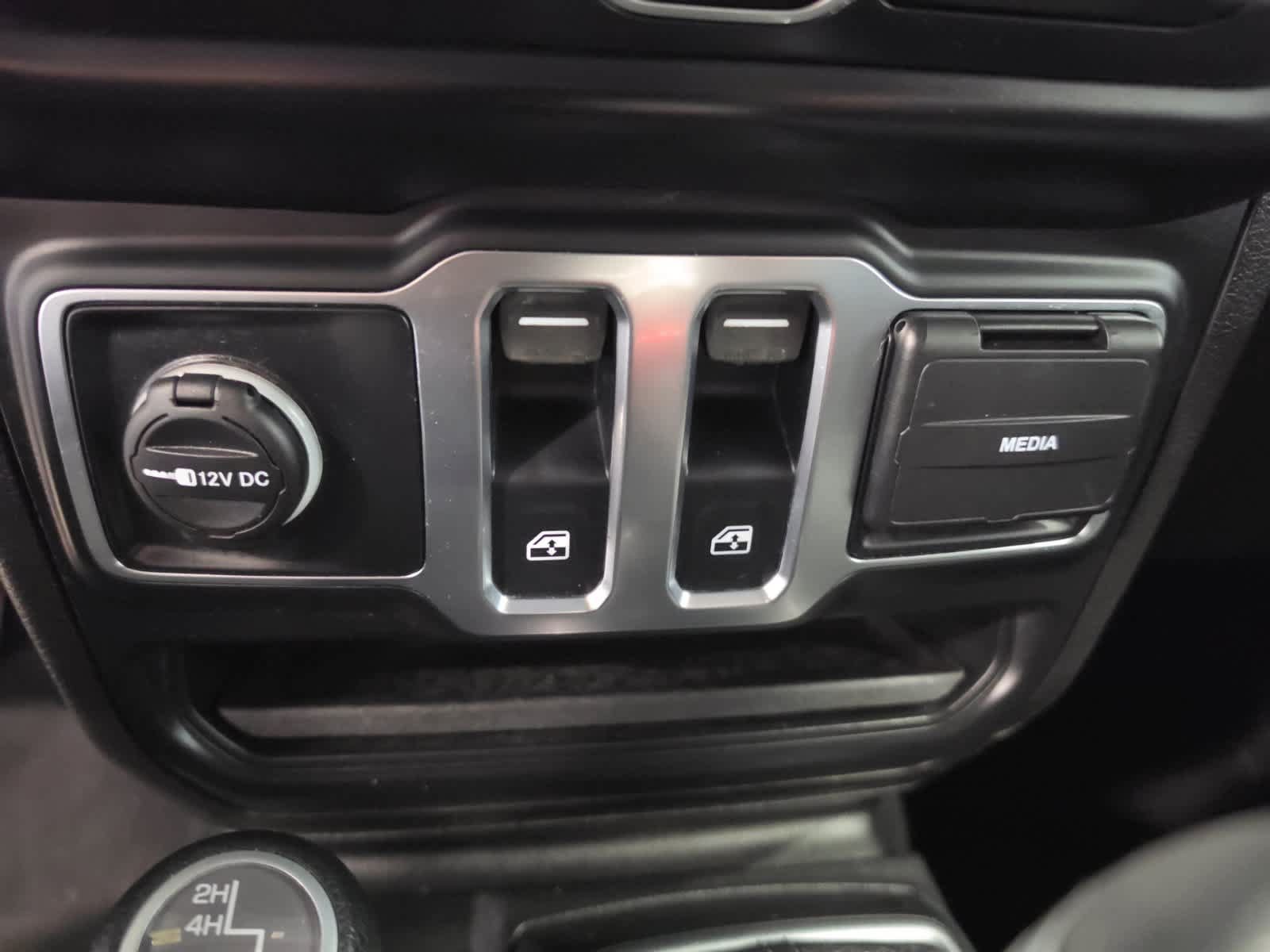 Used 2020 Jeep Wrangler Sport AWD/4WD image 26