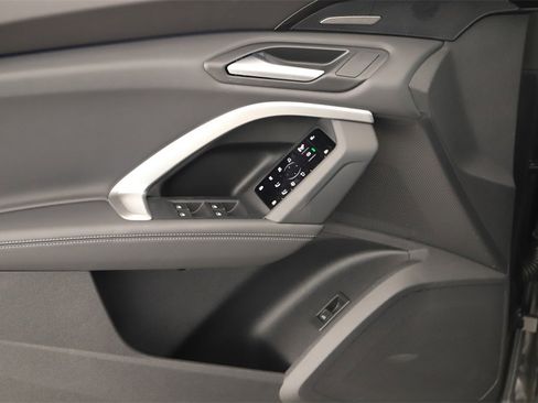 New 2025 Audi Q5 Premium Plus image 22