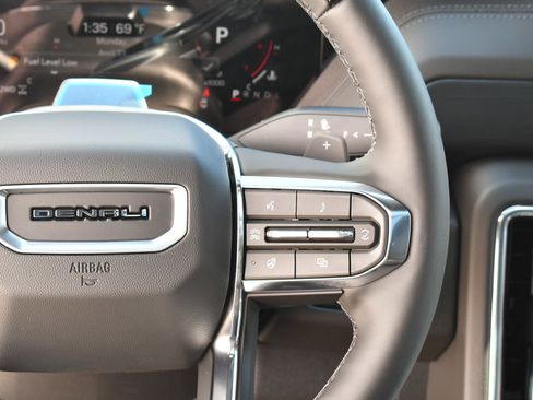 New 2026 GMC Yukon Denali w/ Denali Reserve Package AWD/4WD image 24