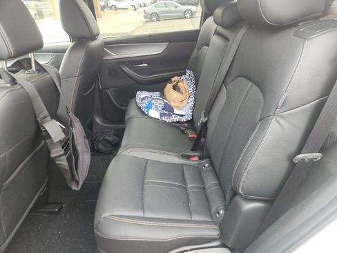 Used 2024 MAZDA CX-90 3.3 Turbo w/ Preferred Plus image 10