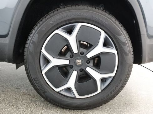 Used 2024 Rivian R1S Adventure AWD/4WD image 7