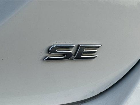 Certified 2023 Toyota Camry SE image 30