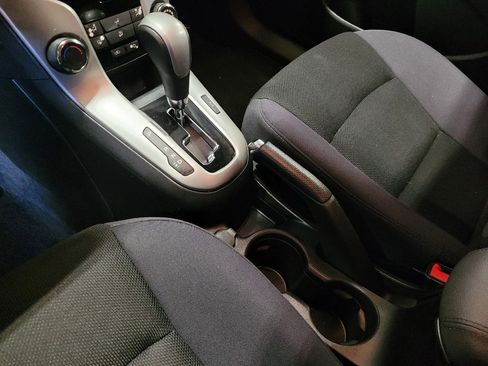 Used 2014 Chevrolet Cruze LT FWD image 26