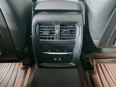 Used 2021 BMW 330i xDrive 330i xDrive image 22