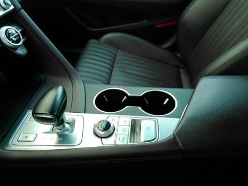 Used 2022 Genesis G70 2.0T w/ Prestige Package image 40