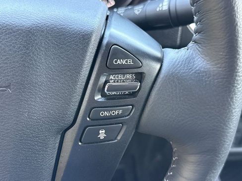 Used 2024 Nissan Frontier SL w/ Technology Package image 19