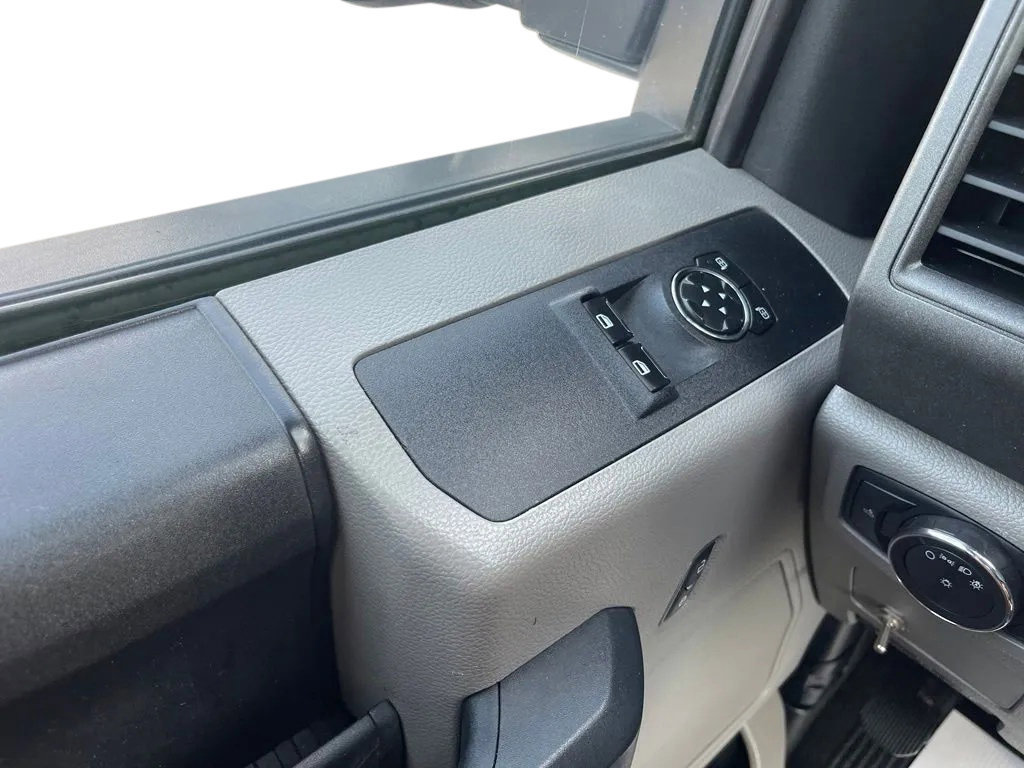 Used 2019 Ford F350 XL w/ STX Appearance Package AWD/4WD image 27