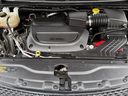 Used 2020 Chrysler Pacifica Touring-L Plus image 23