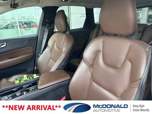 Used 2018 Volvo XC60 T6 Inscription w/ Convenience Package AWD/4WD image 5
