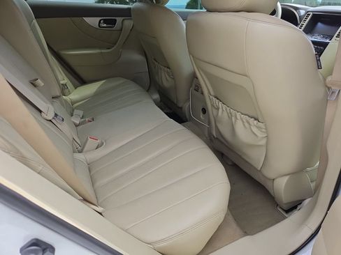 Used 2014 INFINITI QX70 2WD w/ Premium Package image 11