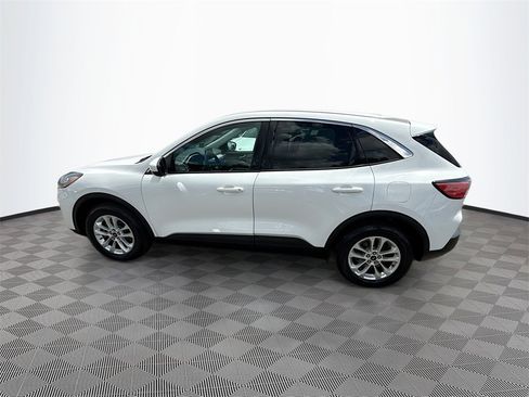 Used 2021 Ford Escape SE image 6