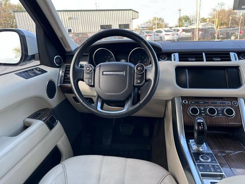 Used 2014 Land Rover Range Rover Sport HSE image 26
