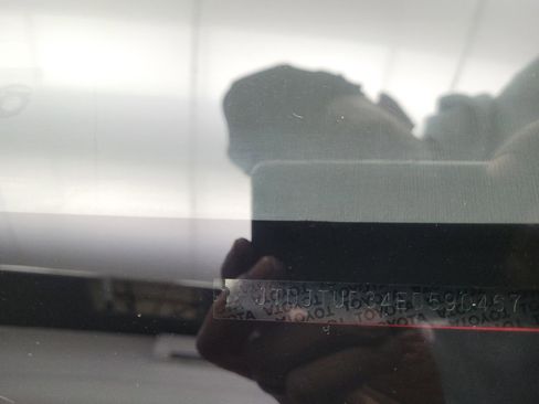 Used 2014 Toyota Yaris LE image 34