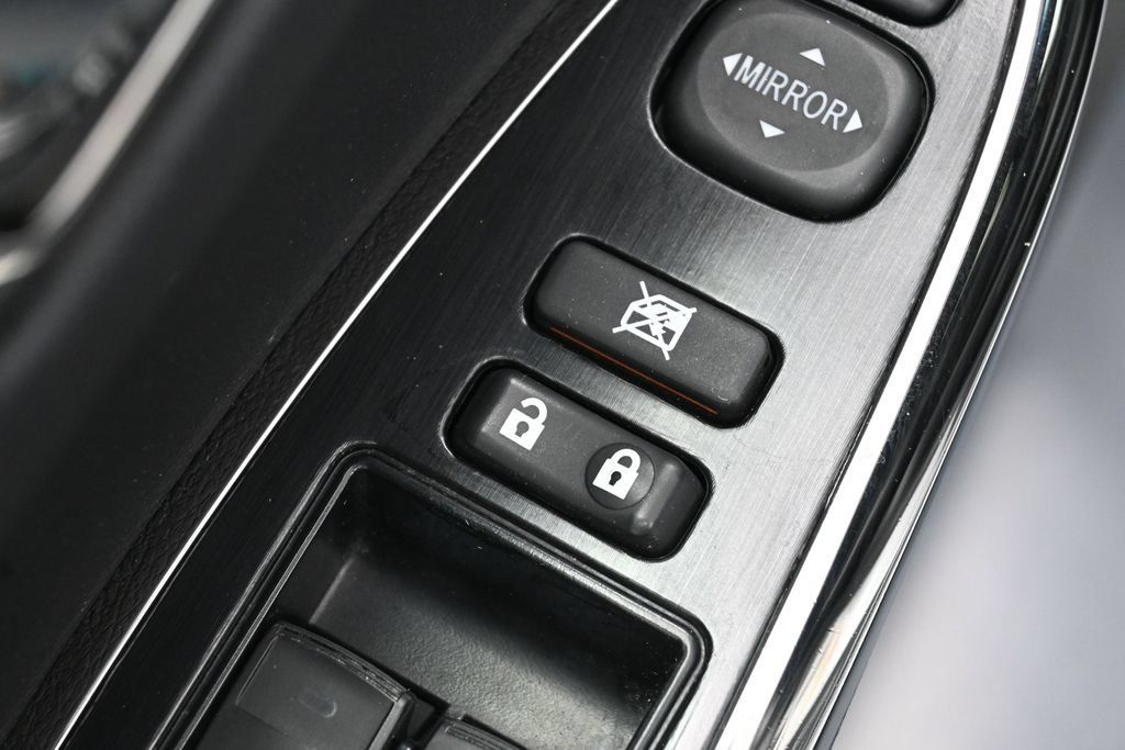 Used 2016 Toyota Avalon XLE FWD image 13