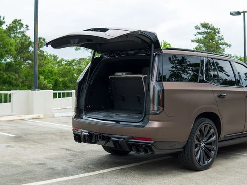Used 2025 Cadillac Escalade V w/ LPO, Floor Liner Package AWD/4WD image 21