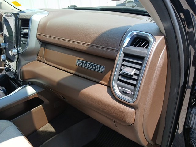 Used 2025 RAM 1500 Laramie AWD/4WD image 28