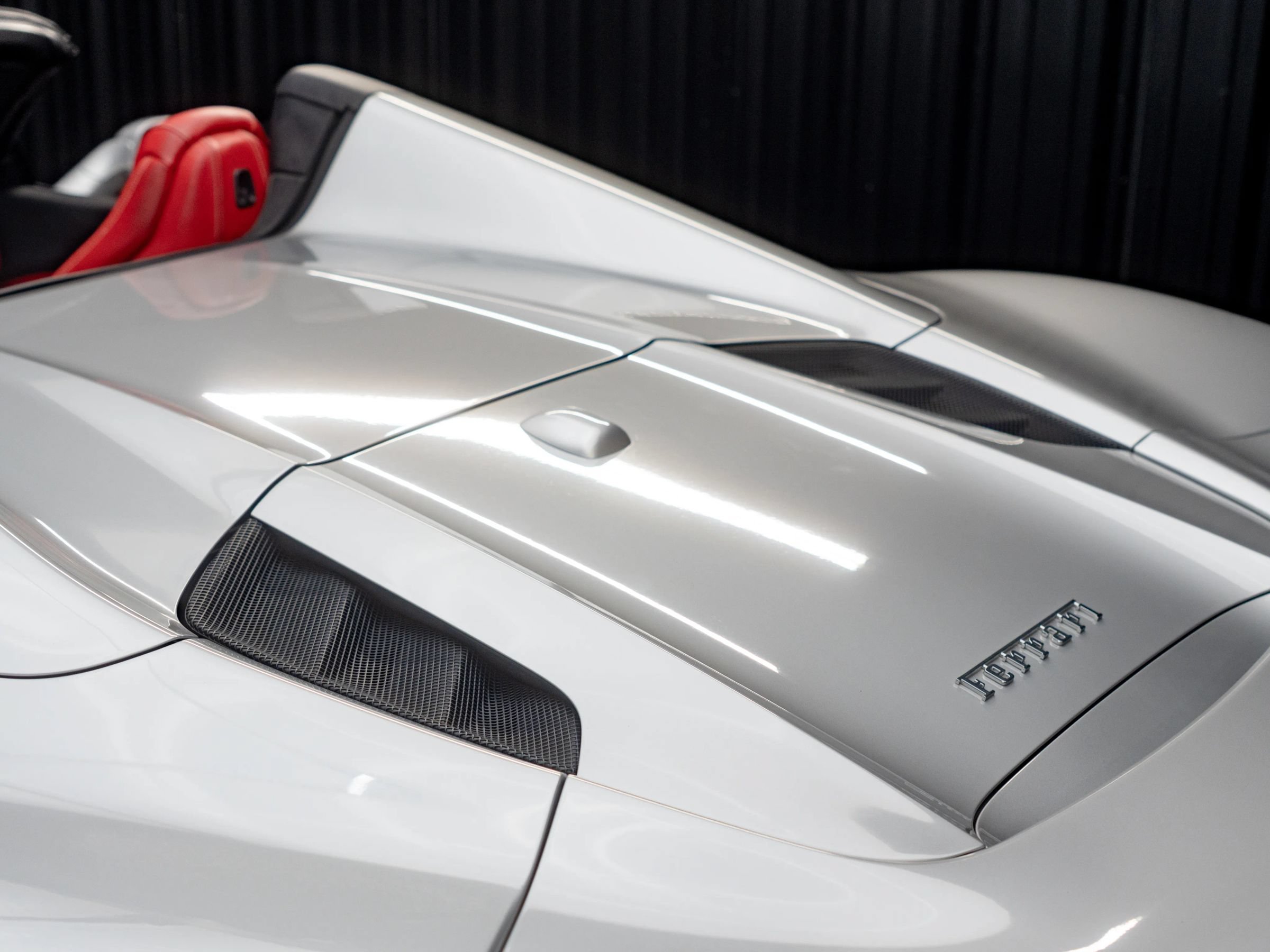 Used 2017 Ferrari 488 Spider RWD image 11