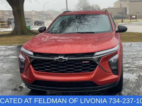 Used 2024 Chevrolet Trax RS w/ Driver Confidence Package image 3