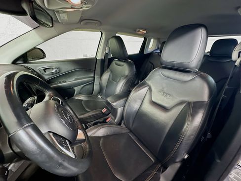 Used 2018 Jeep Compass Limited AWD/4WD image 20