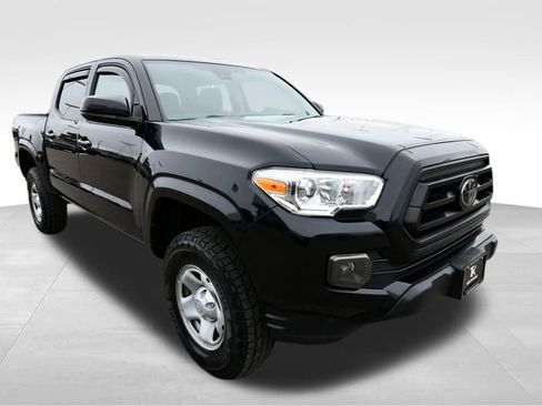 Used 2022 Toyota Tacoma SR AWD/4WD image 19