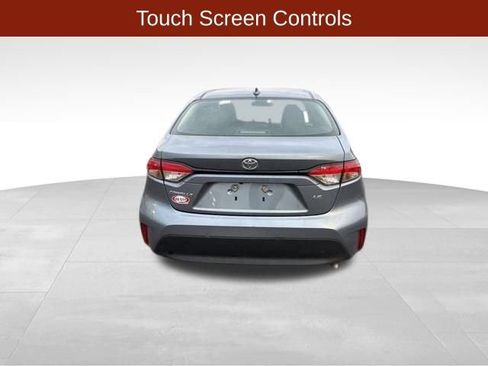 Used 2023 Toyota Corolla LE image 6
