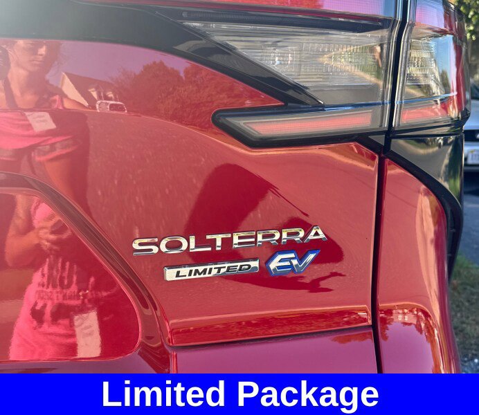 Used 2024 Subaru Solterra w/ Limited Package AWD/4WD image 5