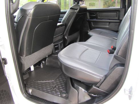 Used 2023 RAM 2500 Tradesman w/ Chrome Appearance Group image 18