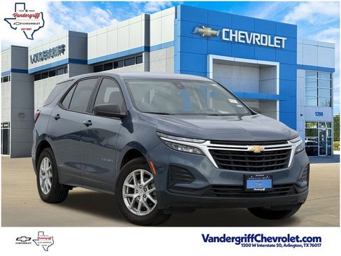Certified 2024 Chevrolet Equinox LS image 1