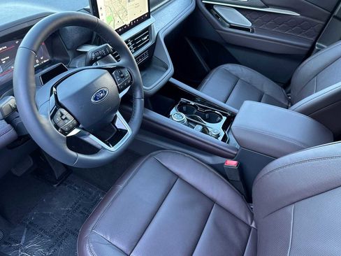 New 2026 Ford Explorer Platinum w/ LUX Leather Package image 7
