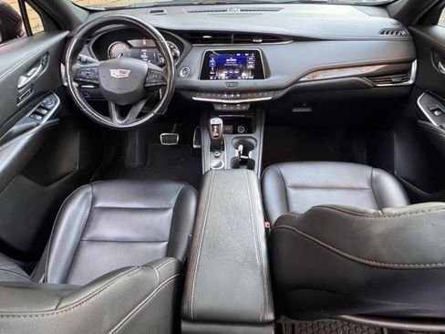 Used 2019 Cadillac XT4 Sport w/ Cold Weather Package image 10