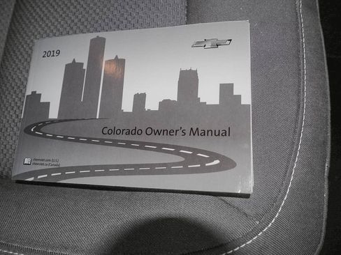 Used 2019 Chevrolet Colorado LT w/ LT Convenience Package AWD/4WD image 39