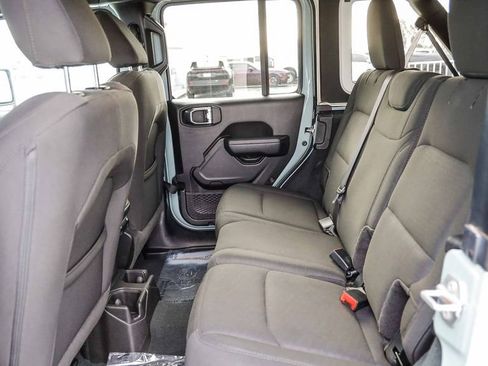 Used 2023 Jeep Wrangler Unlimited Sport AWD/4WD image 23