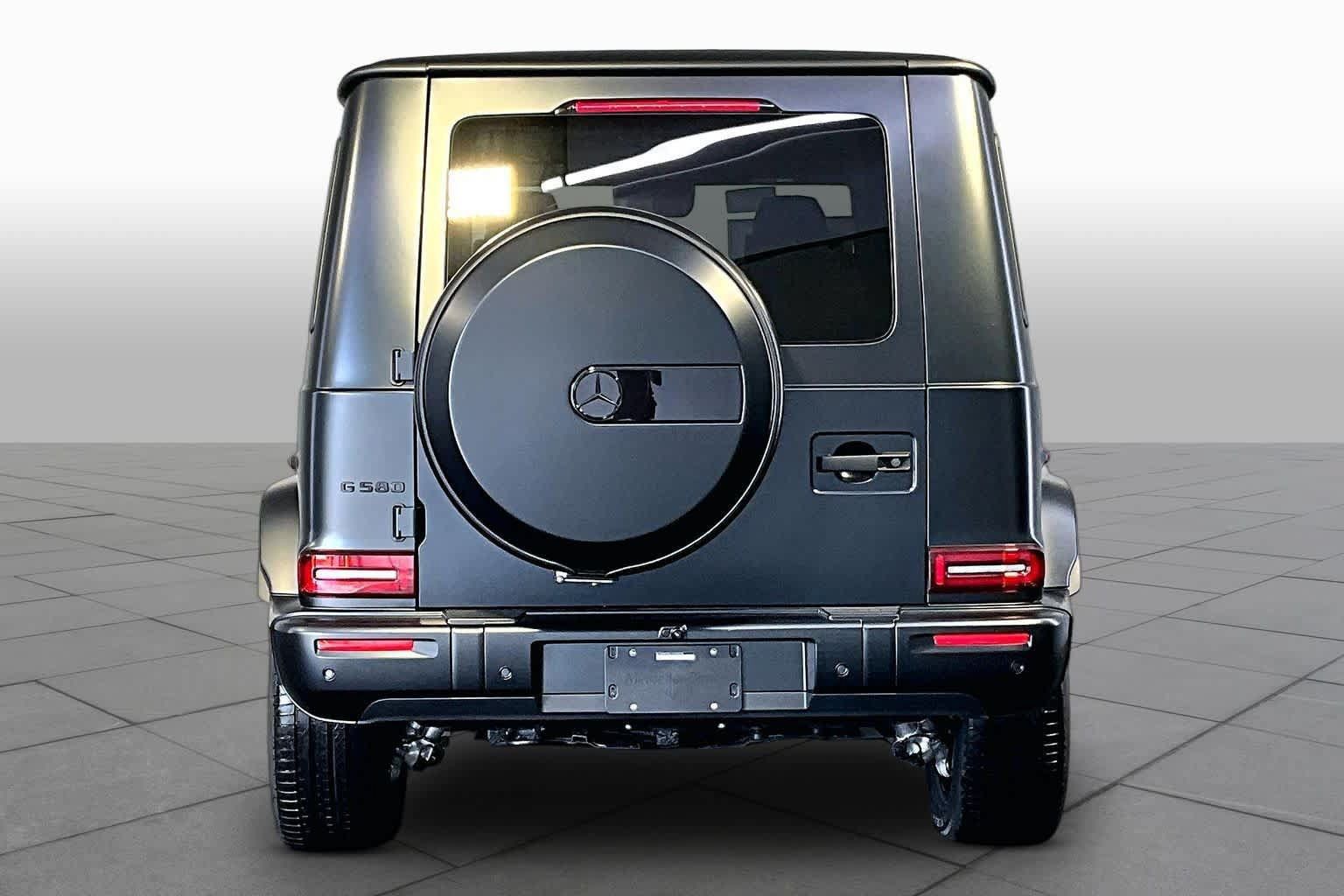 New 2027 Mercedes-Benz G 580 e image 4