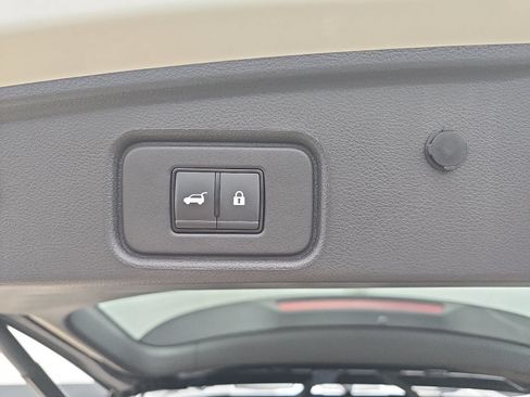 Used 2023 Nissan Pathfinder Platinum w/ Cargo Package AWD/4WD image 31