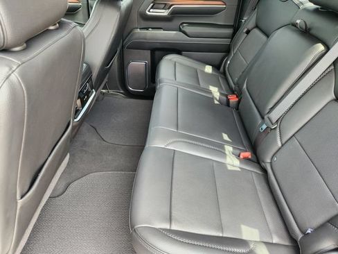Used 2024 GMC Sierra 1500 Denali w/ Technology Package AWD/4WD image 30