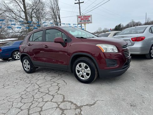 Used 2016 Chevrolet Trax LS image 2