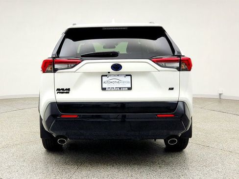 Used 2023 Toyota RAV4 SE w/ Weather & Moonroof Package AWD/4WD image 6