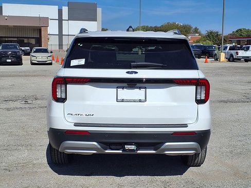 New 2026 Ford Explorer Platinum image 12