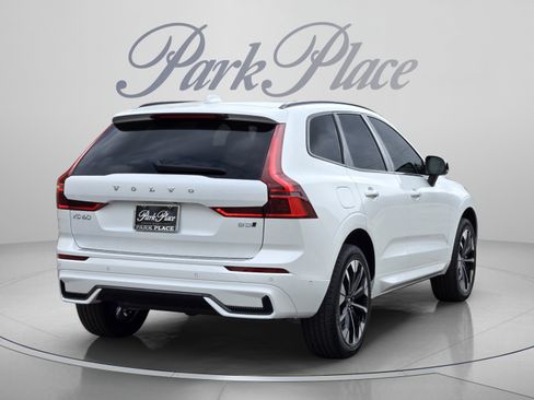 Used 2026 Volvo XC60 B5 Plus w/ Protection Package Premier AWD/4WD image 6