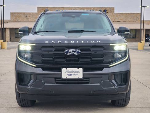 New 2026 Ford Expedition Active RWD image 6