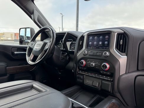 Used 2021 GMC Sierra 3500 Denali w/ Denali Ultimate Package image 19