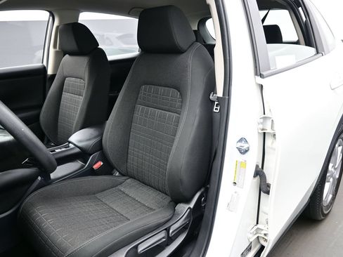 Used 2024 Honda HR-V LX image 11